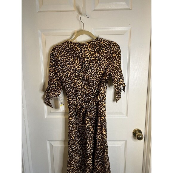 Jessica Simpson Leopard Print V- Neck Dress Size Medium NWT - Picture 8 of 14